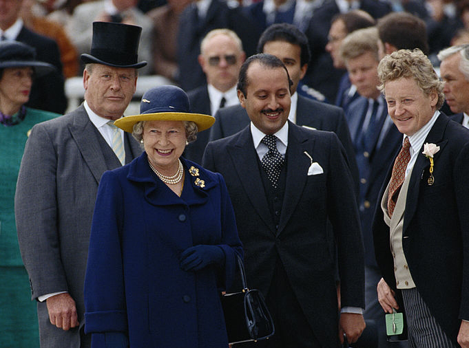 Prince Fahd with the Queen at the 1995 Derby