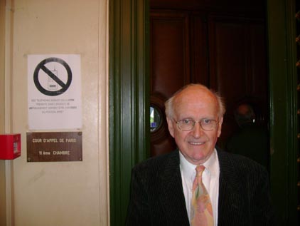 Robert Faurisson outside the Paris court